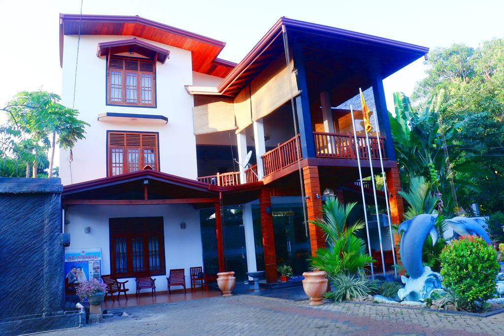 Hostel Senrose Tissamaharama Exteriér fotografie